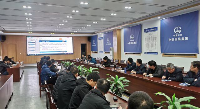 京臺(tái)項(xiàng)目三駐地組織召開工地會(huì)議