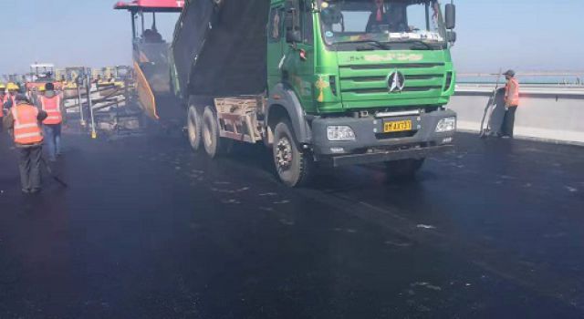 秦濱高速公路項(xiàng)目SMA-13上面層試驗(yàn)段順利完成