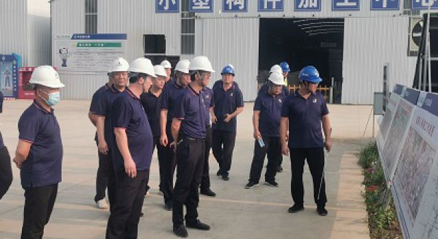 以黨建促進公司間交流一三五公司領(lǐng)導指導臨臨六駐地辦施工現(xiàn)場