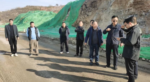安鶴項(xiàng)目組織路基采空區(qū)處治研討專題會