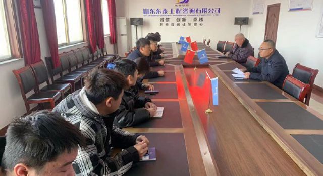 臨臨六駐地辦注重年輕監(jiān)理人員業(yè)務培訓、素質提高