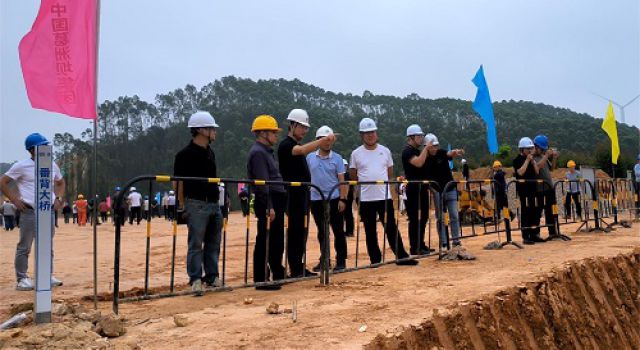 橫欽高速項目公司在橫欽第四總監(jiān)辦所轄工地召開路基橋梁工程施工質量提升現(xiàn)場觀摩會